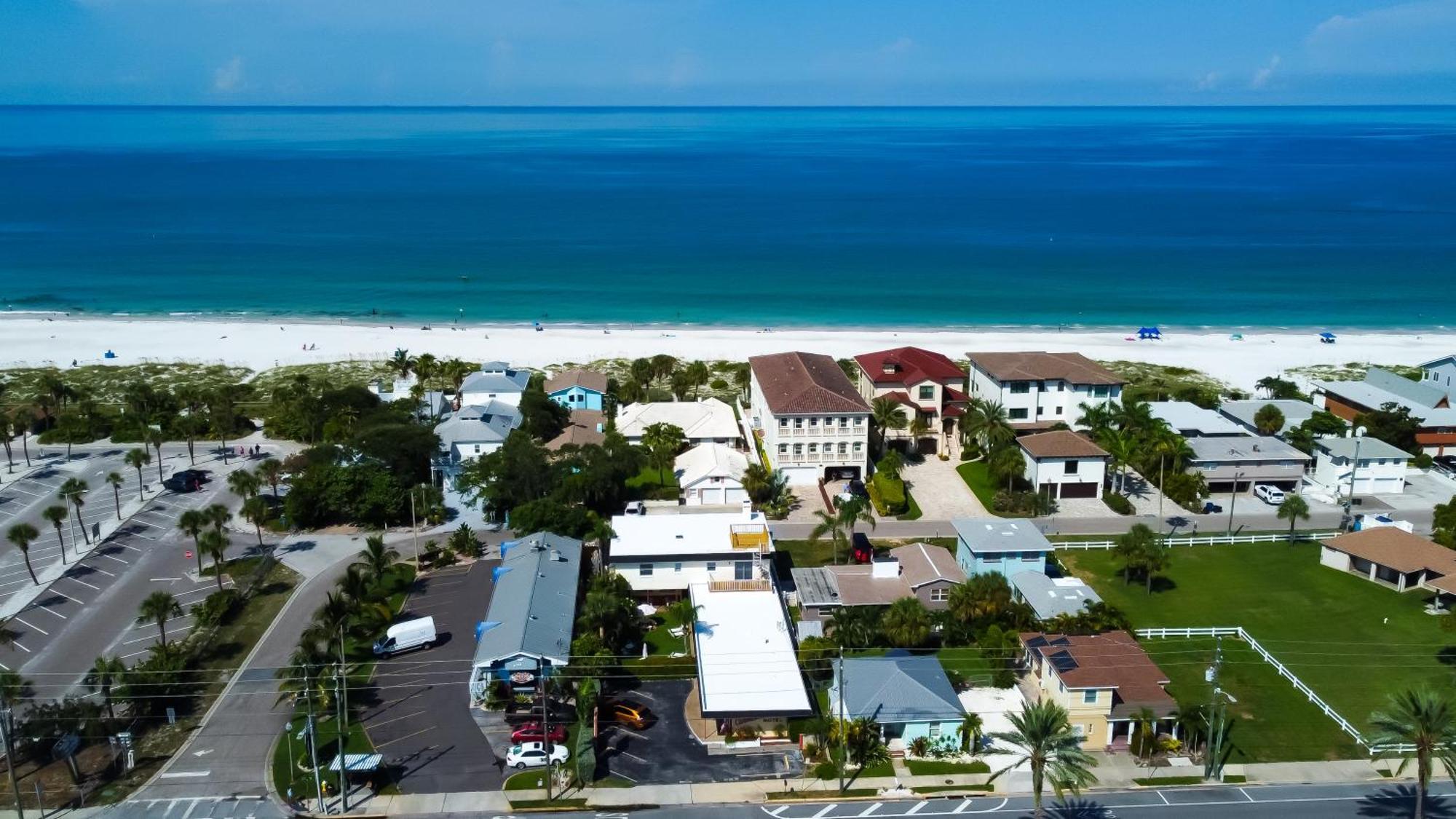 Carousel Suites -Redington Shores Εξωτερικό φωτογραφία