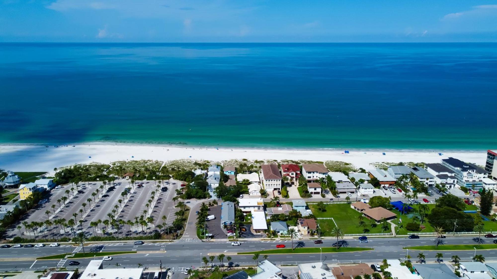 Carousel Suites -Redington Shores Εξωτερικό φωτογραφία