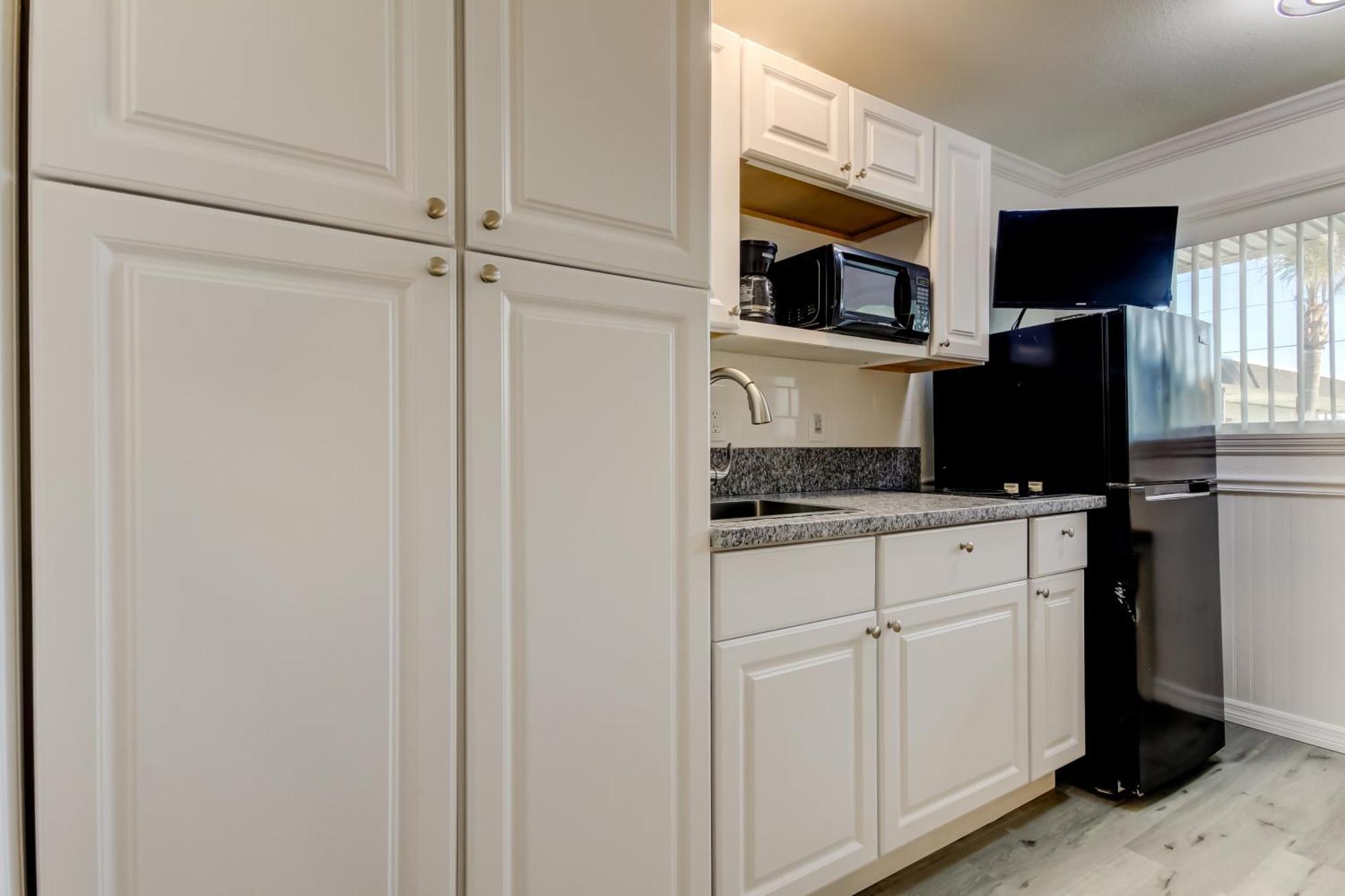 Carousel Suites -Redington Shores Εξωτερικό φωτογραφία